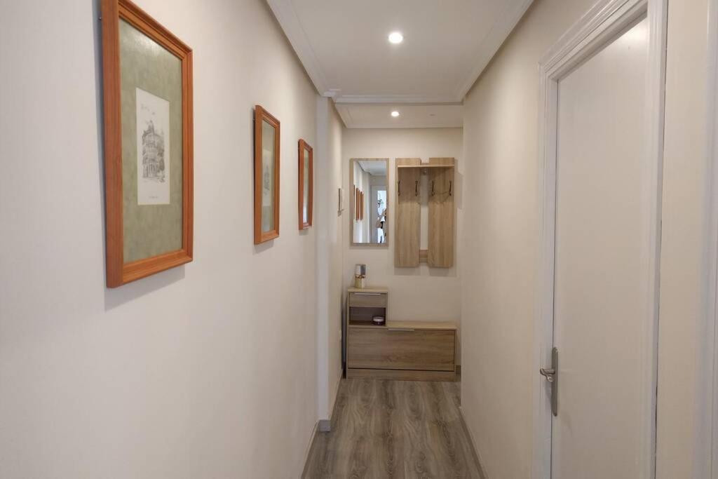 Appartement Agradable, Luminoso, Wifi, Junto Al Ayuntamiento à Logroño Extérieur photo
